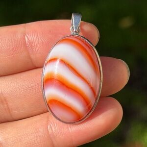 925 silver plated small orange banded agate pendant 0776